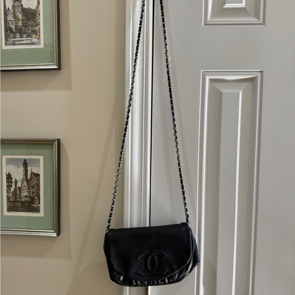 CHANEL Black Leather Wallet on Chain Bag - Picture 2 of 12